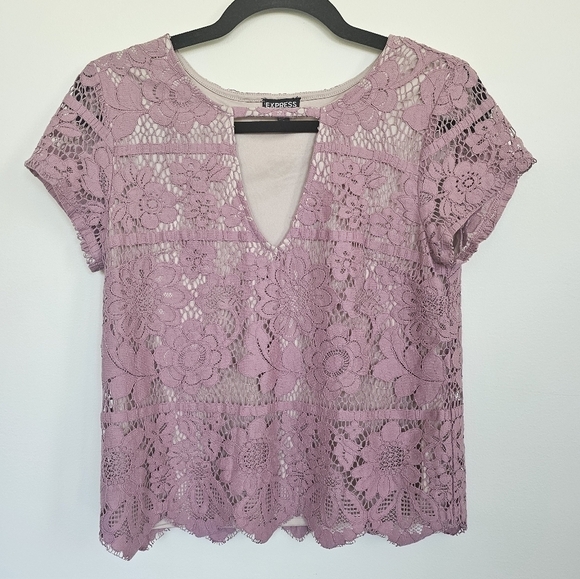Express Mauve Purple Lace Overlay Peekaboo Neckline Short Sleeve Top - Picture 2 of 9